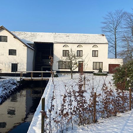 Vakantiewoning Wurfeldermolen Maaseik Esterno foto