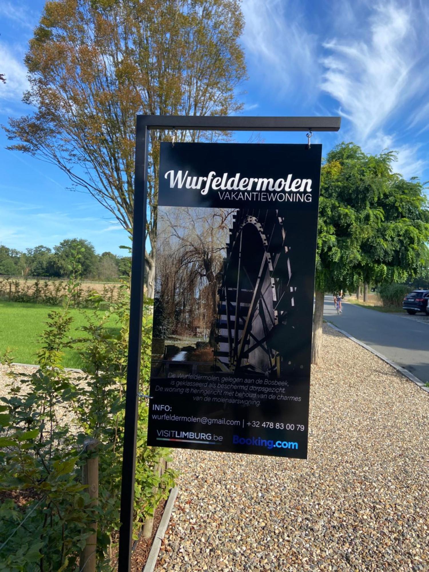 Vakantiewoning Wurfeldermolen Maaseik Esterno foto